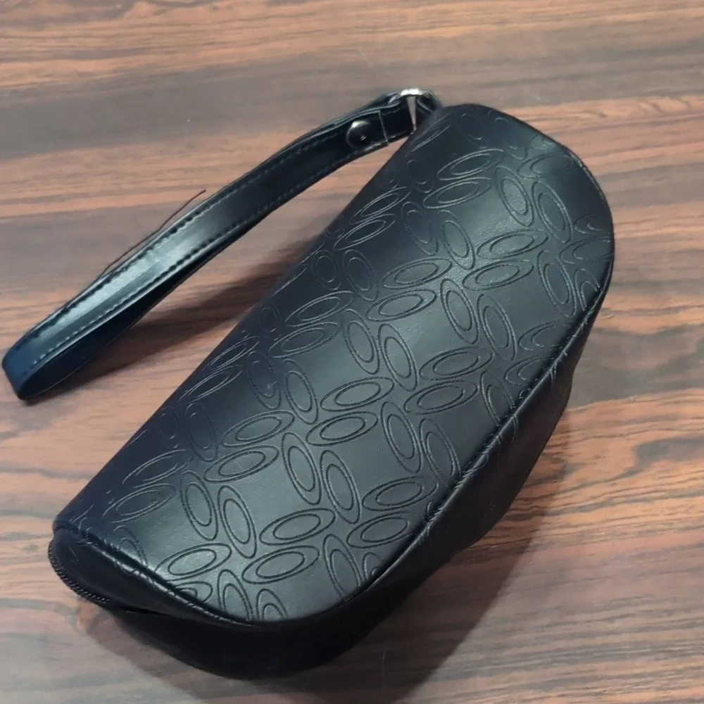 Oakley Sunglasses Case Black Eyewear soft Shell Zipper Wrist Strap Plastic Nylon
